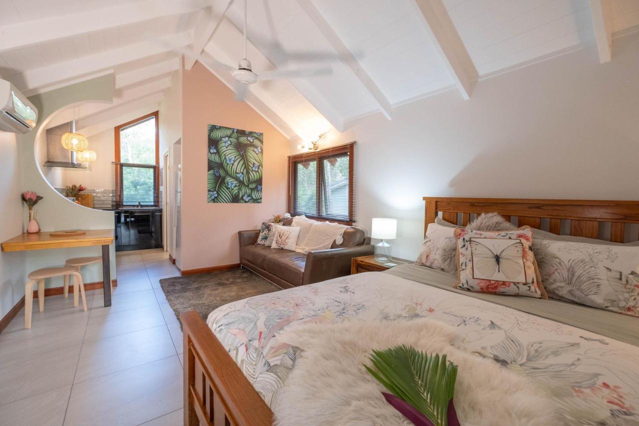 Airlie Beach Eco Cabins - Adults Only Екстериор снимка
