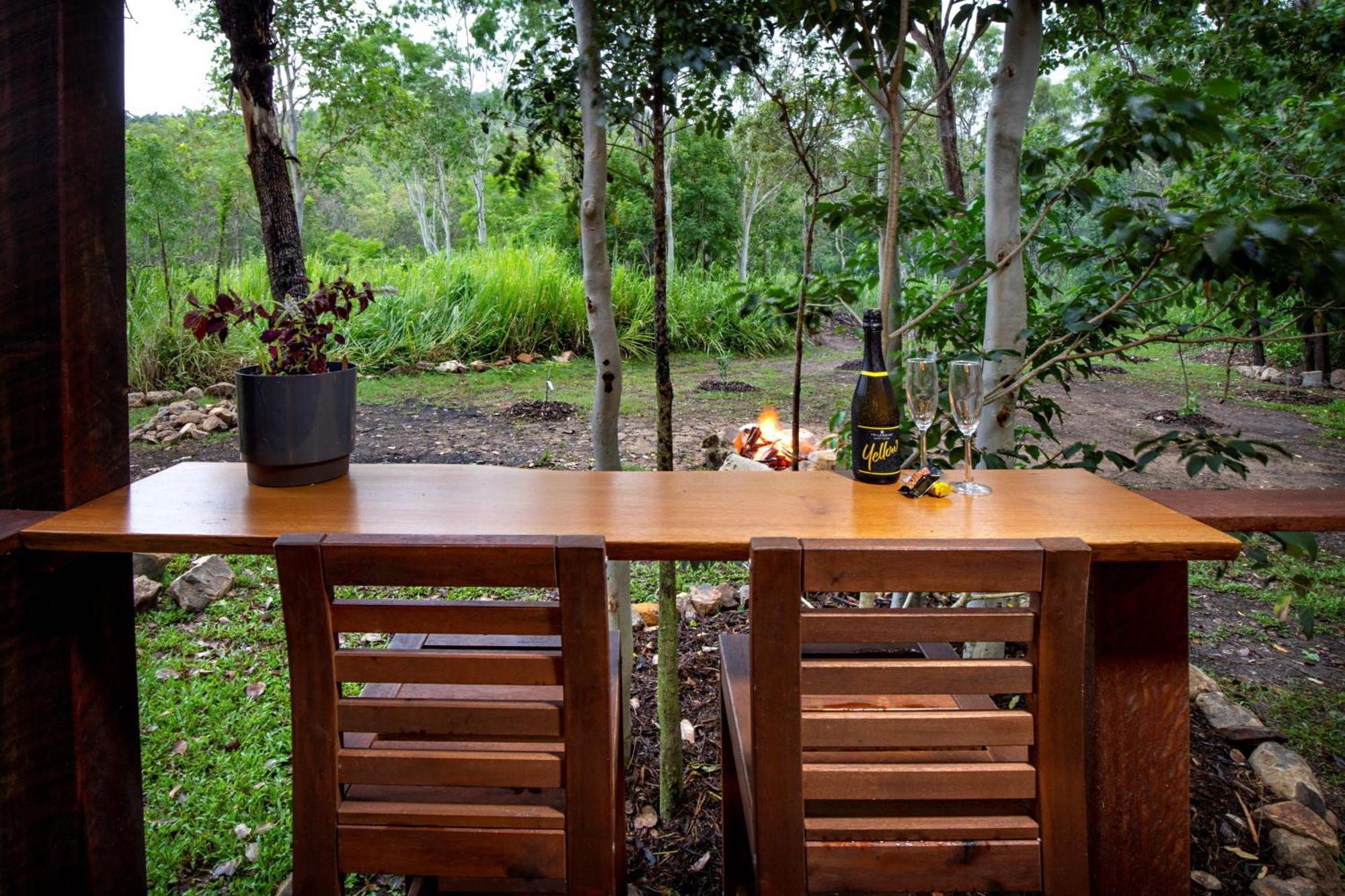 Airlie Beach Eco Cabins - Adults Only Екстериор снимка