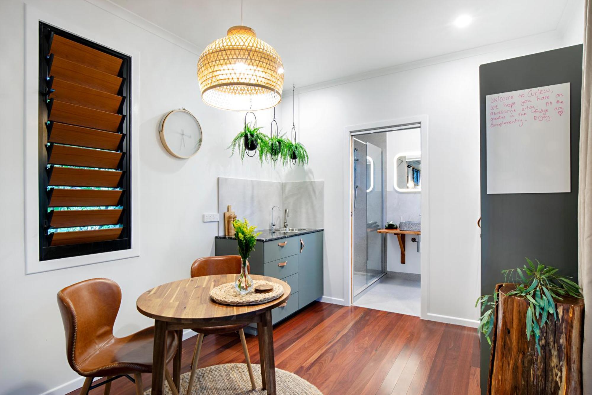 Airlie Beach Eco Cabins - Adults Only Екстериор снимка